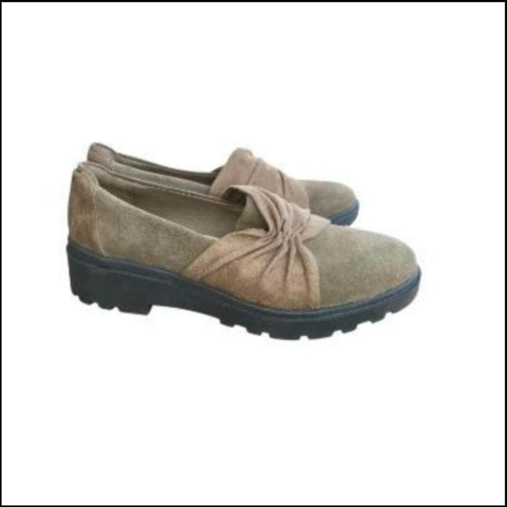 Clarks Calla Style Ruch Leather Suede Flat Loafer Dress Shoe Olive Tan Women 9.5